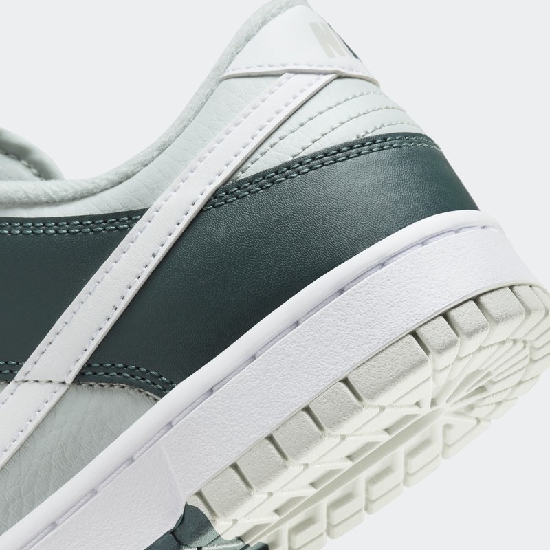 Nike Dunk Low PRM "Deep Jungle" | FB8896-300