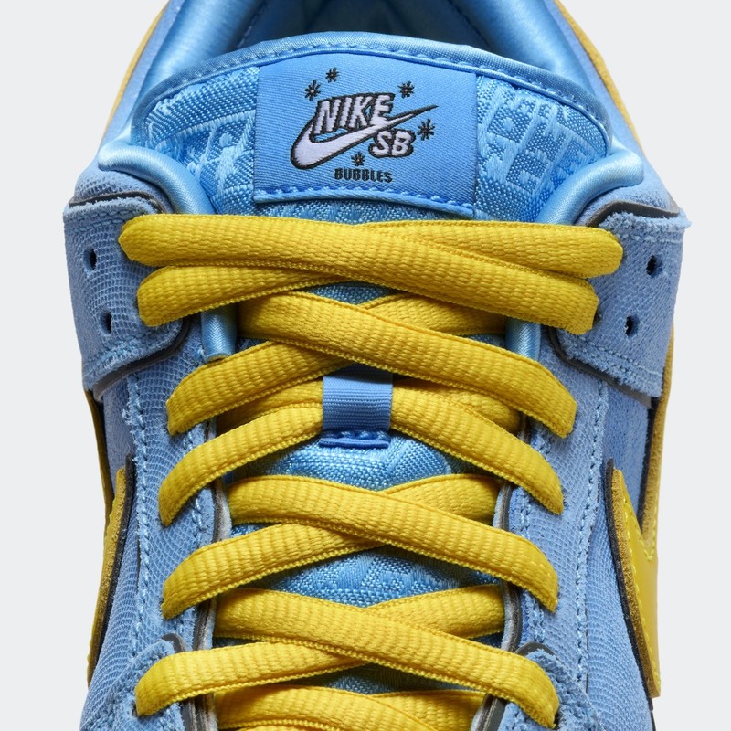 The Powerpuff Girls x Nike SB Dunk Low "Bubbles" | FZ8320-400