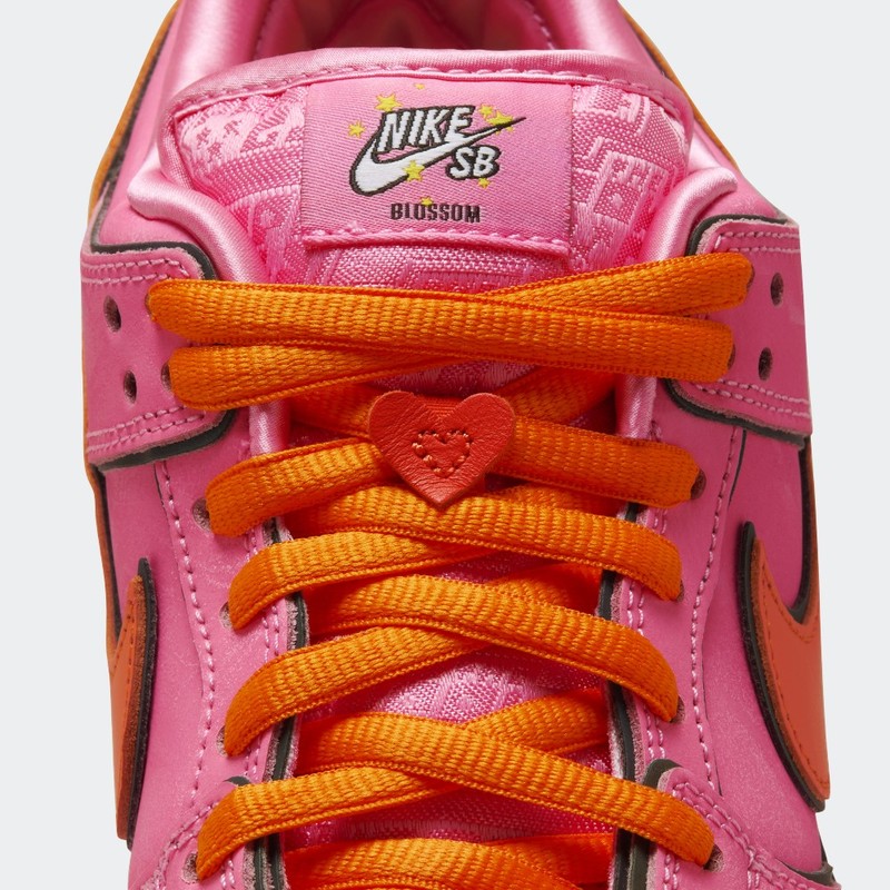 The Powerpuff Girls x Nike SB Dunk Low "Blossom" | FD2631-600
