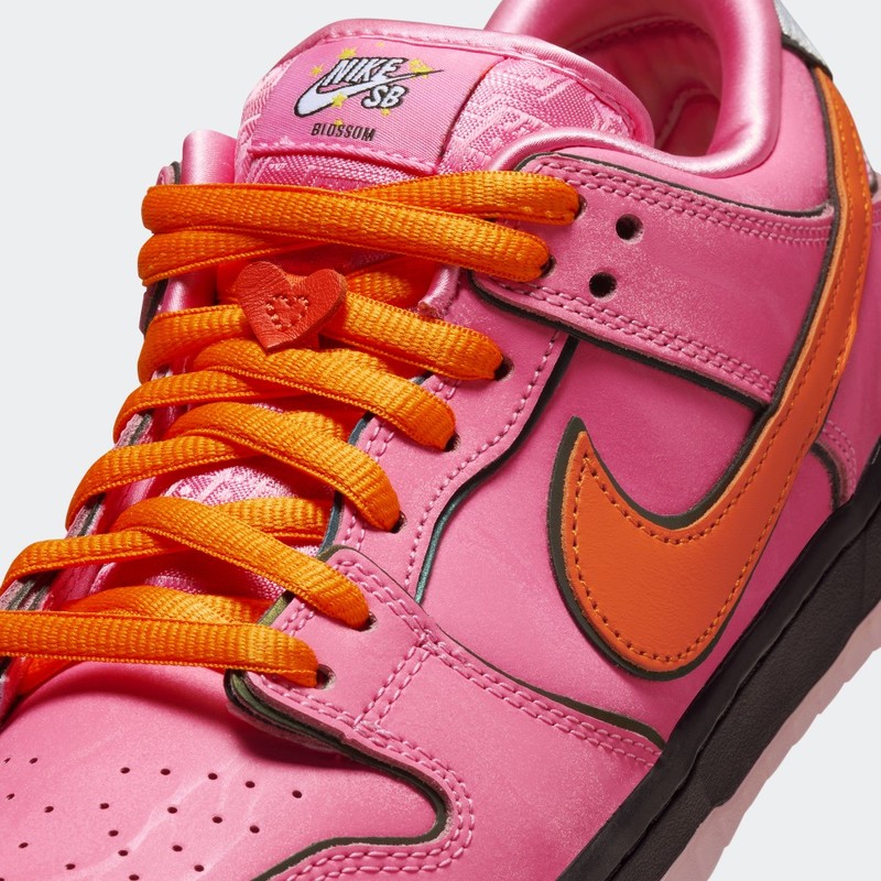 The Powerpuff Girls x Nike SB Dunk Low "Blossom" | FD2631-600