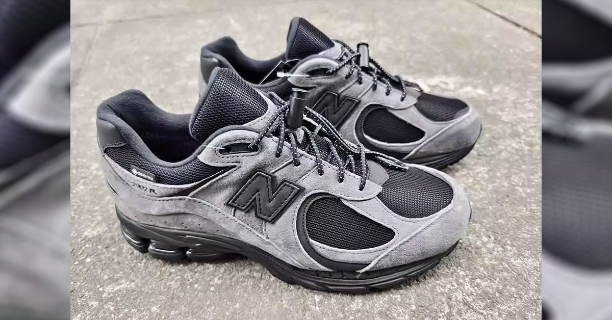 Der 2002R von New Balance und JJJJound mit GORE-TEX Der 2002R von New Balance und JJJJound mit GORE-TEX