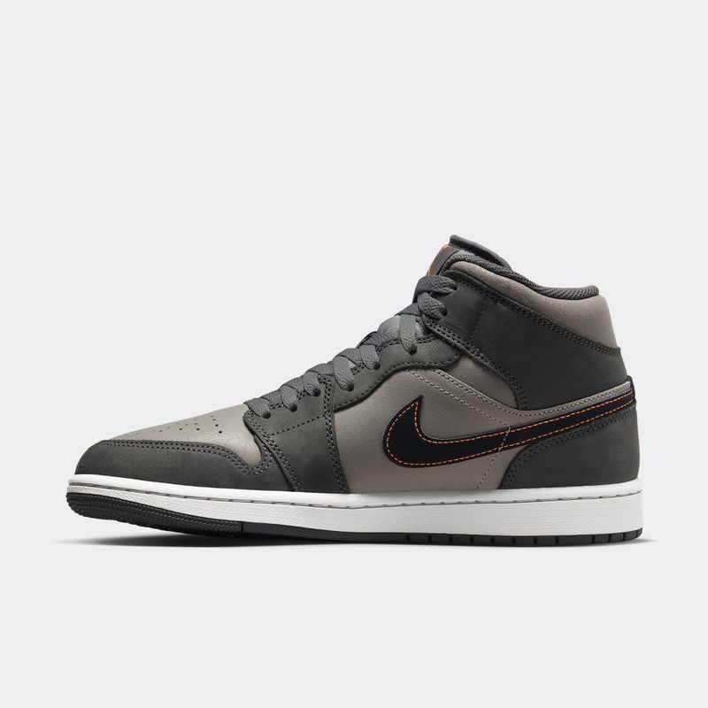 Air Jordan 1 Mid SE "Night Stadium" | FQ8338-017