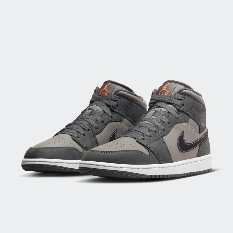 Air Jordan 1 Mid SE "Night Stadium" | FQ8338-017