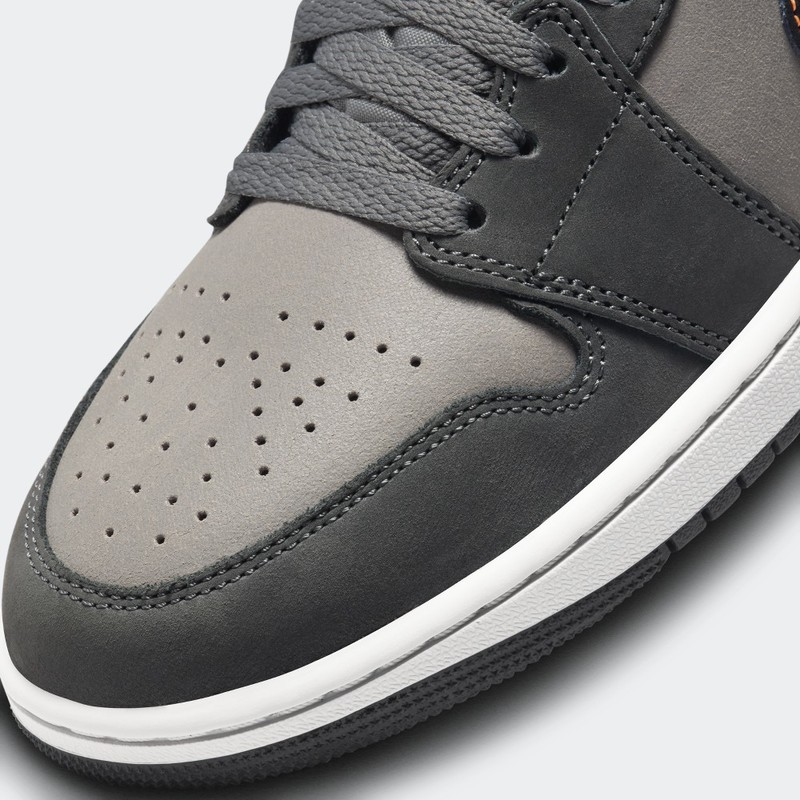 Air Jordan 1 Mid SE "Night Stadium" | FQ8338-017