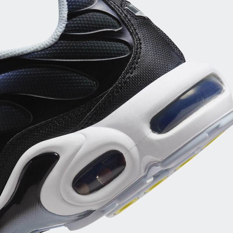 Nike Air Max Plus "Blue Tint" | DM0032-008