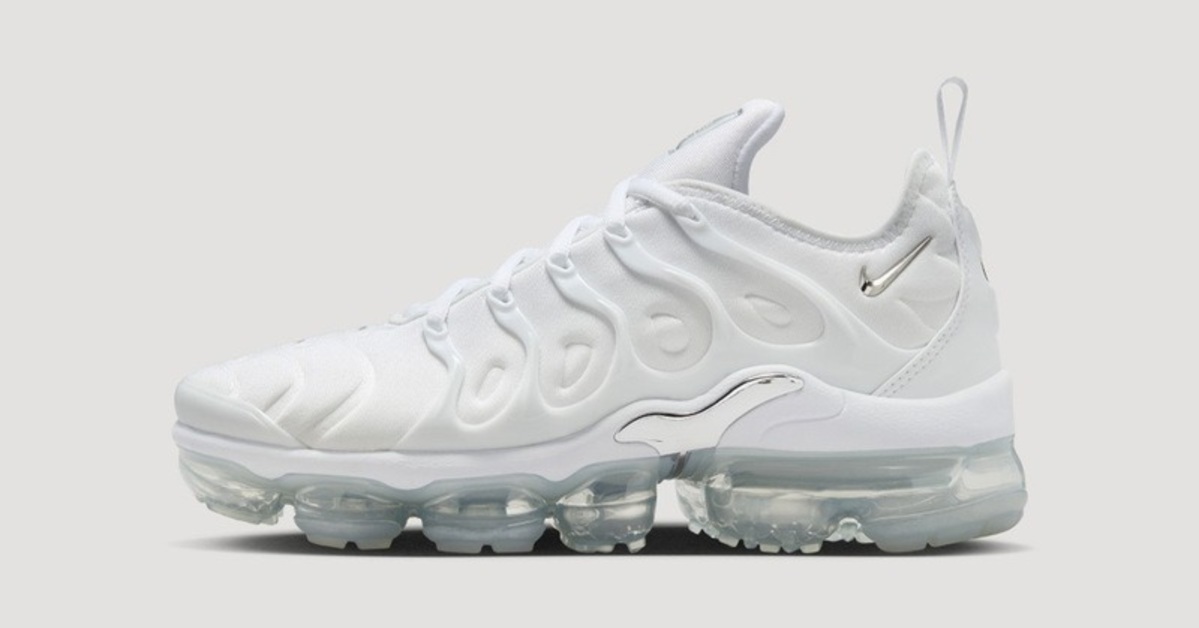 Nike's new Air VaporMax Plus "White Chrome" for Winter Nike's new Air VaporMax Plus "White Chrome" for Winter