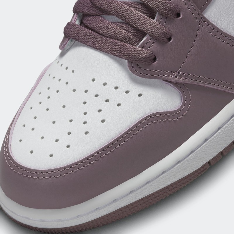 Air Jordan 1 High OG "Mauve" | DZ5485-105
