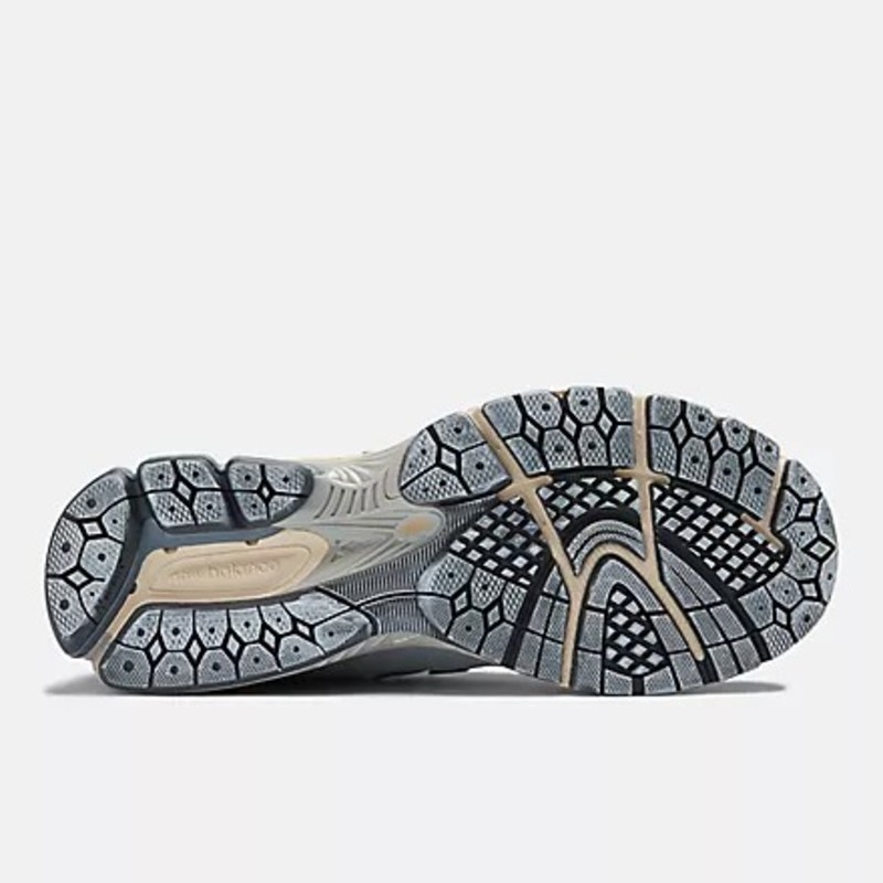 Auralee x New Balance 1906R "Flint Stone" | M1906RAL