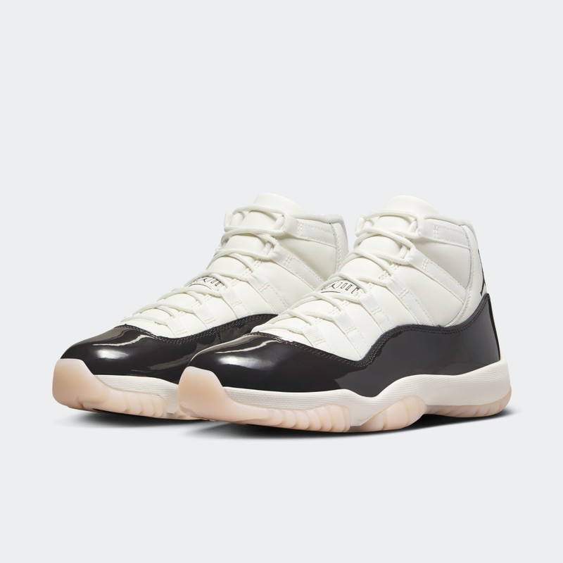 Air Jordan 11 "Neapolitan" | AR0715-101