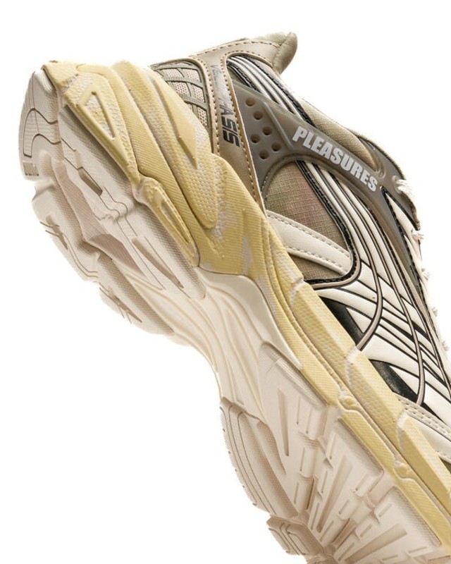 Pleasures x Puma Velophasis Overdyed "Birch Tree" | 391696-02 Pleasures x Puma Velophasis Overdyed "Birch Tree" | 391696-02