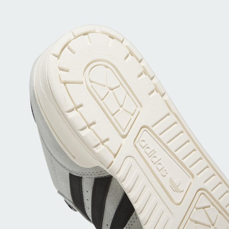adidas Rivalry Low "Wonder Silver" | IE7210