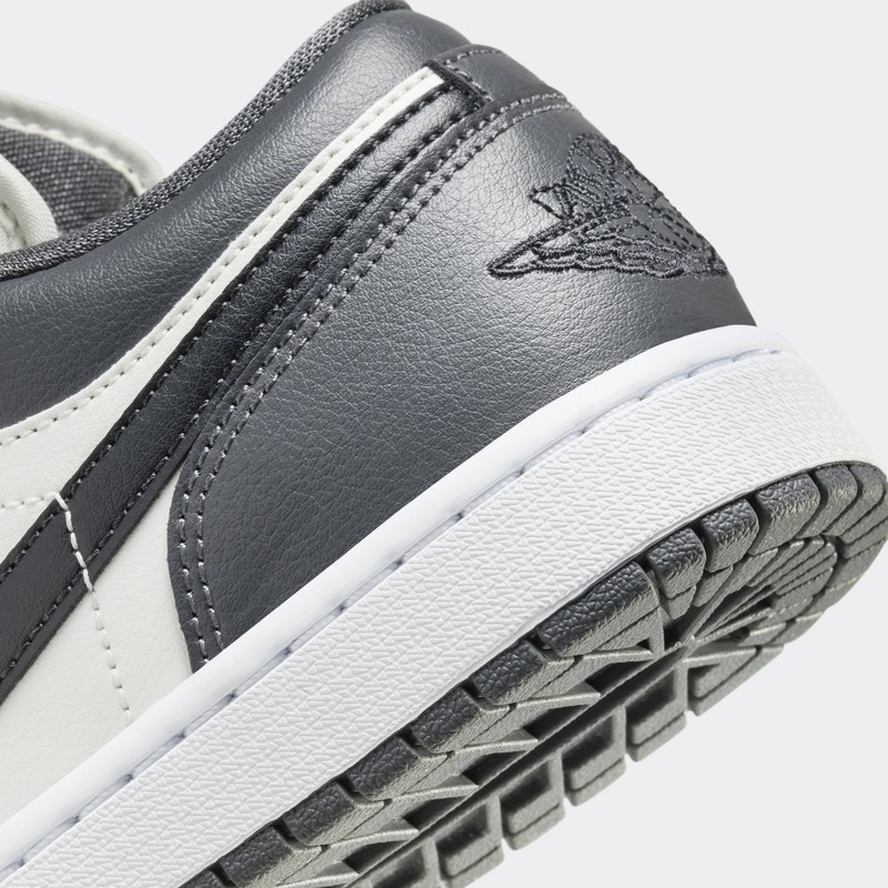 Air Jordan 1 Low "Off-Noir" | DC0774-102