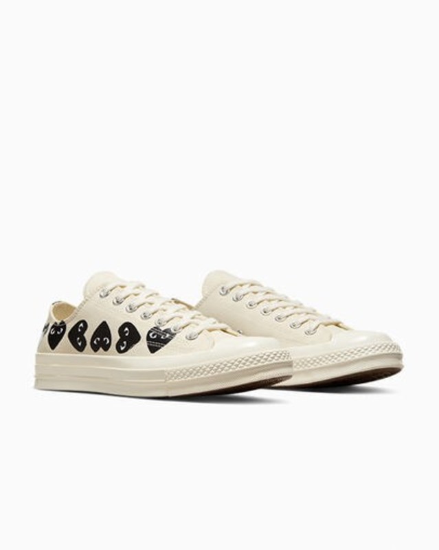 Comme des Garçons x Converse Chuck 70 Low "Multi Heart Milk" | A08150C