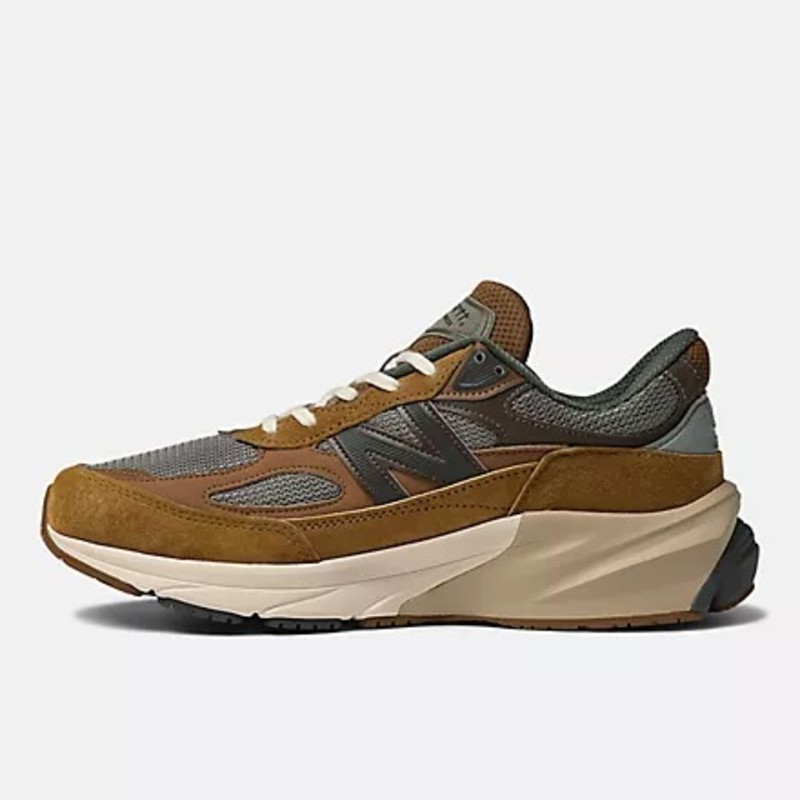 Carhartt WIP x New Balance 990v6 "Sculpture Center" | M990CH6