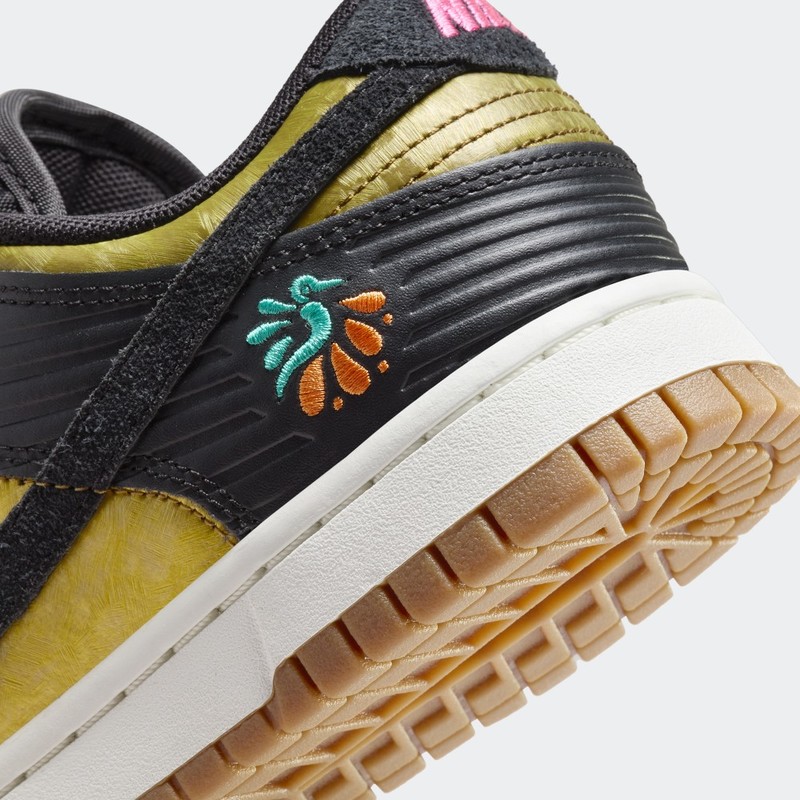 Nike Dunk Low "Dia De Muertos" | FQ8148-010