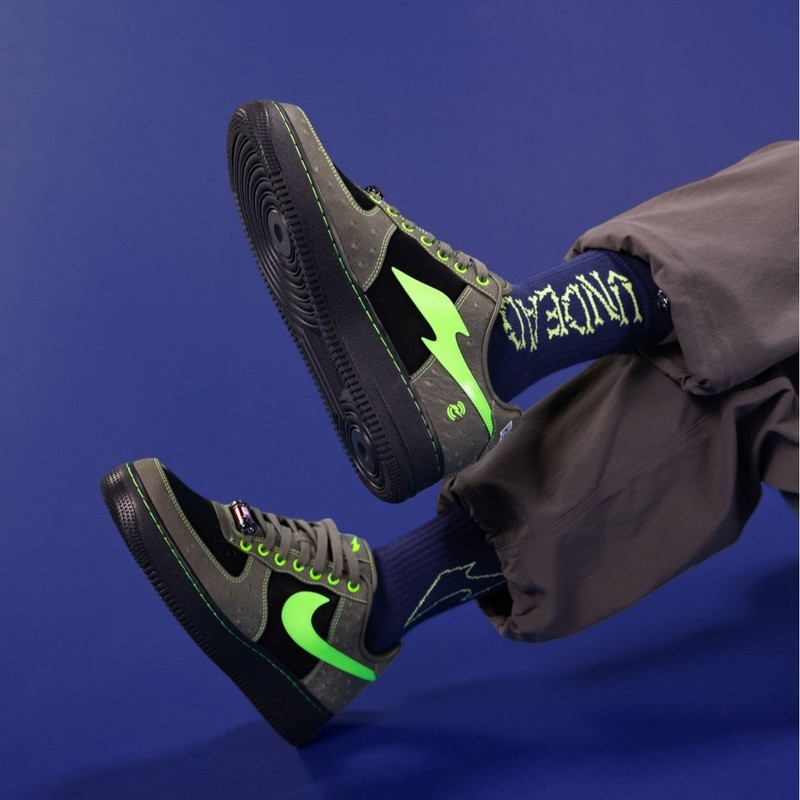 RTFKT x Nike Air Force 1 Low "Undead" | FQ4048-001