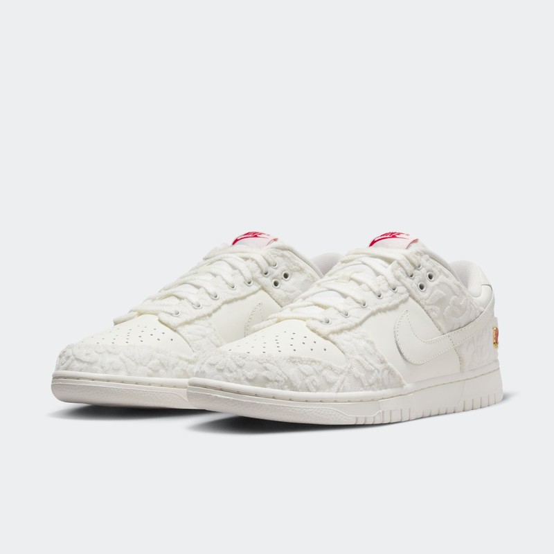 Nike Dunk Low "Give Her Flowers" | FZ3775-133