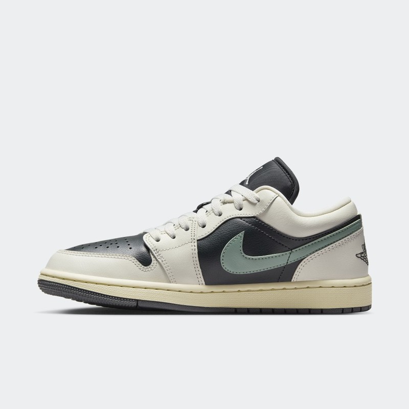 Air Jordan 1 Low "Jade Smoke" | DC0774-001