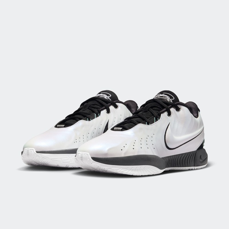 Nike LeBron 21 "Conchiolin" | HF5841-100