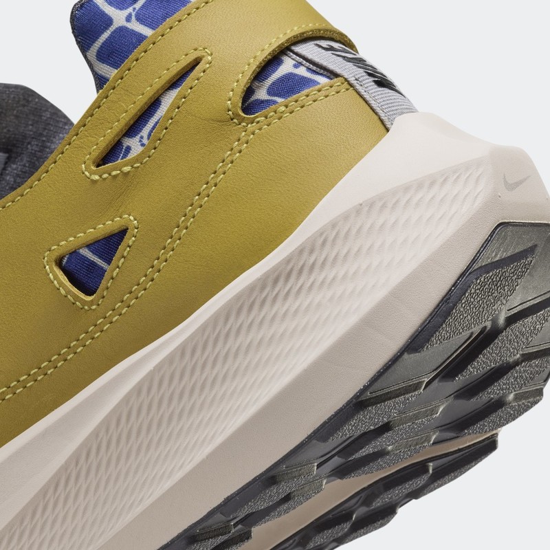 Patta x Nike Air Huarache Plus "Saffron Quartz" | FJ4201-300