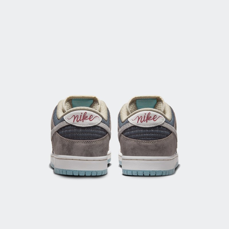 Nike SB Dunk Low "Live, Laugh, Love" | FZ3129-200