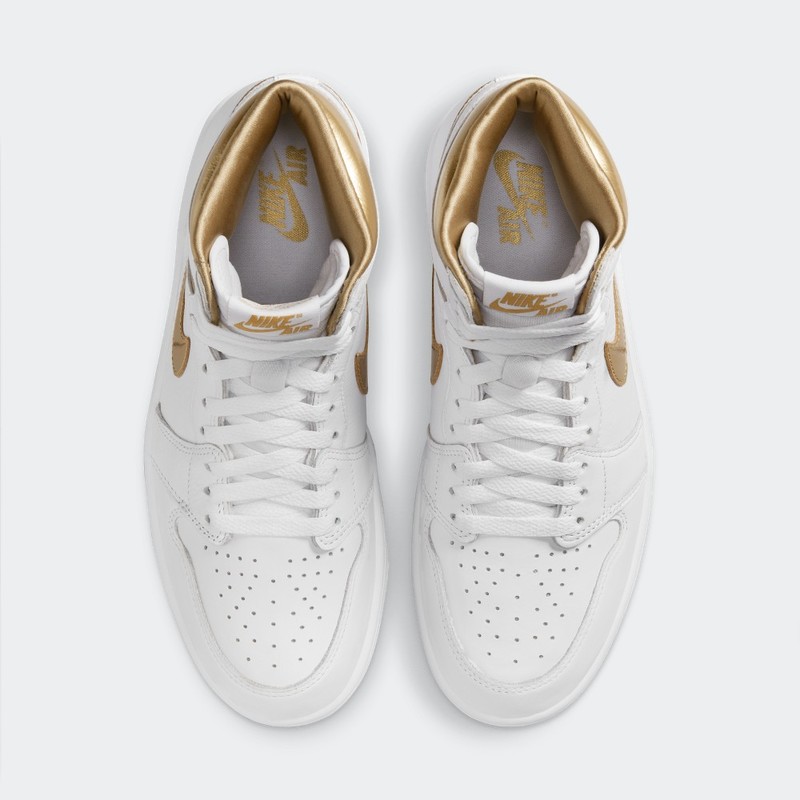 Air Jordan 1 High OG "Metallic Gold" | FD2596-107