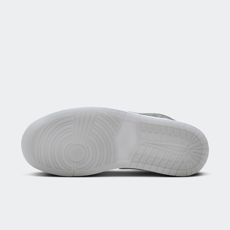 Air Jordan 1 Low SE "Metallic Silver" | FN5030-001