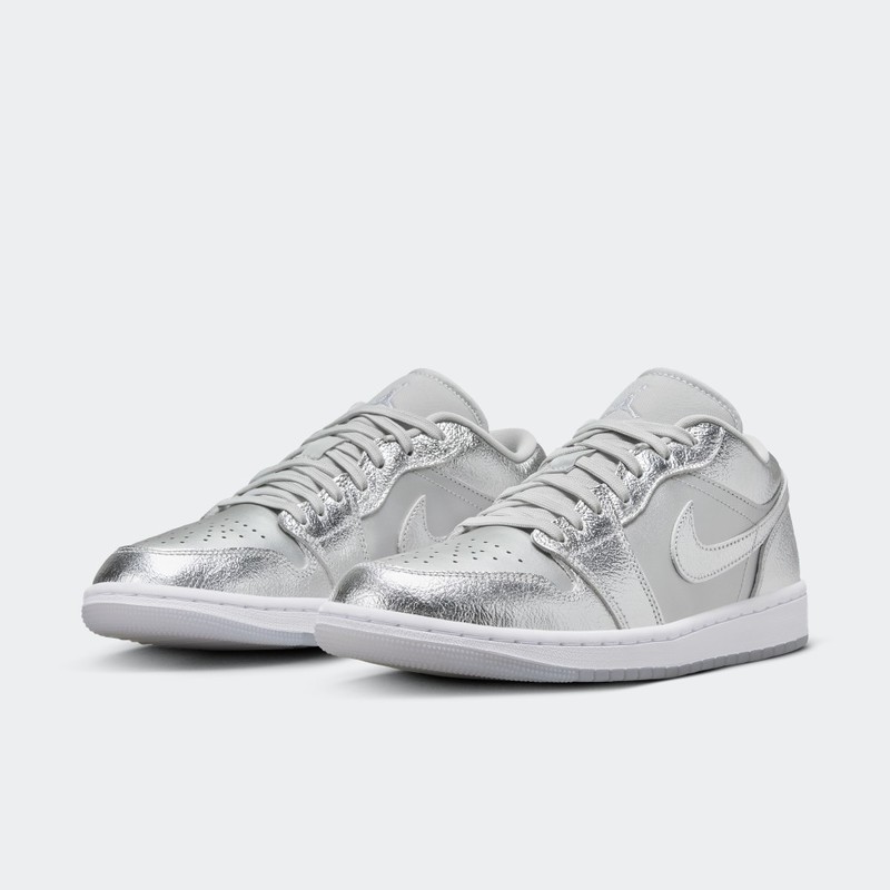 Air Jordan 1 Low SE "Metallic Silver" | FN5030-001