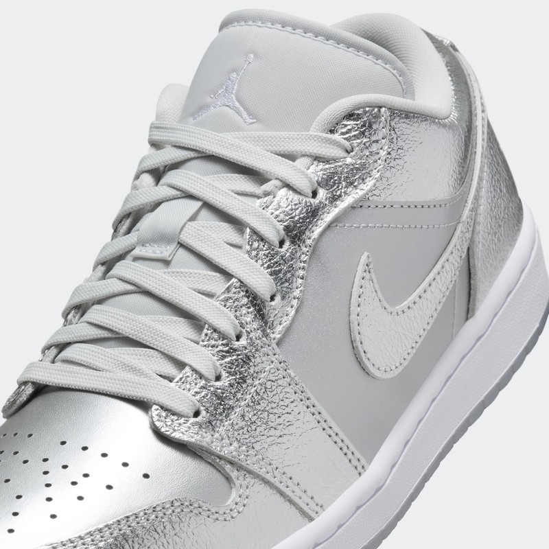 Air Jordan 1 Low SE "Metallic Silver" | FN5030-001