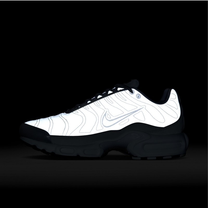 Nike Air Max Plus "Reflective" | FZ4342-001