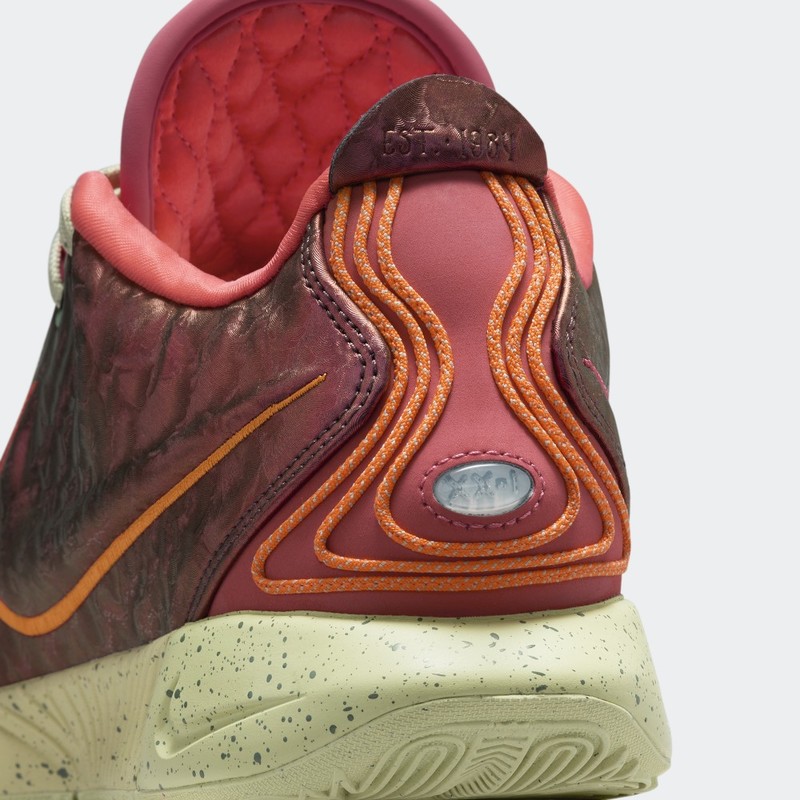 Nike LeBron 21 "Queen Conch" | FN0708-800