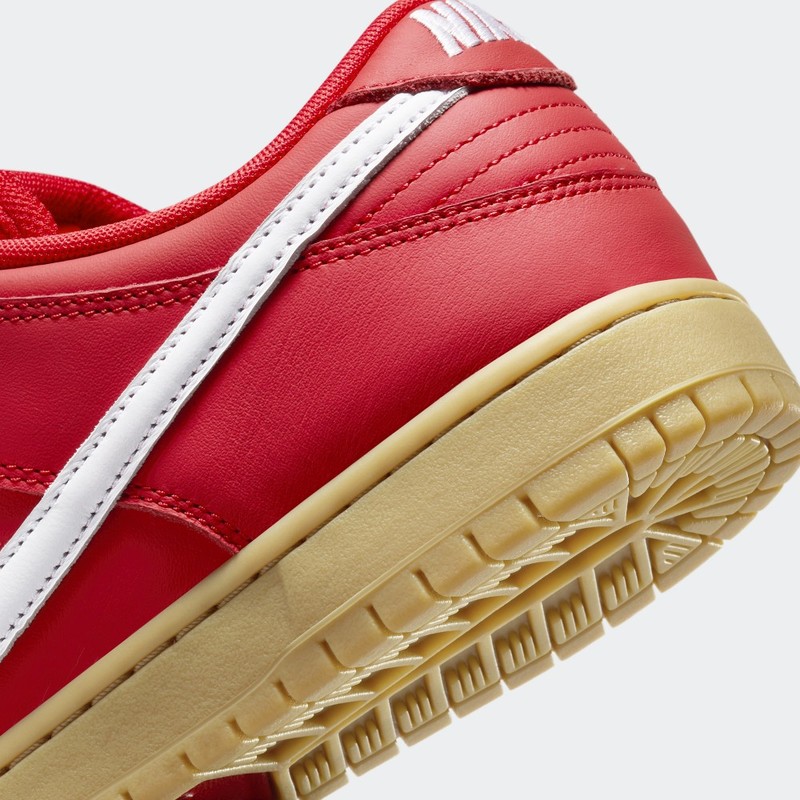 Nike SB Dunk Low "University Red" | FJ1674-600