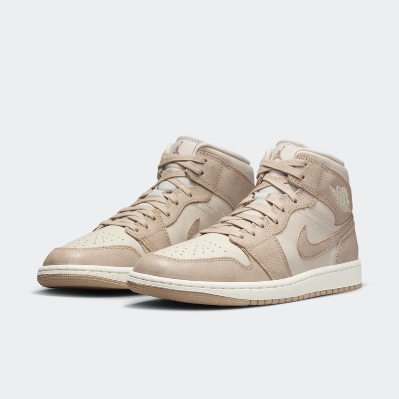 Air Jordan 1 Mid SE "Legend Light Brown" | FJ3448-200