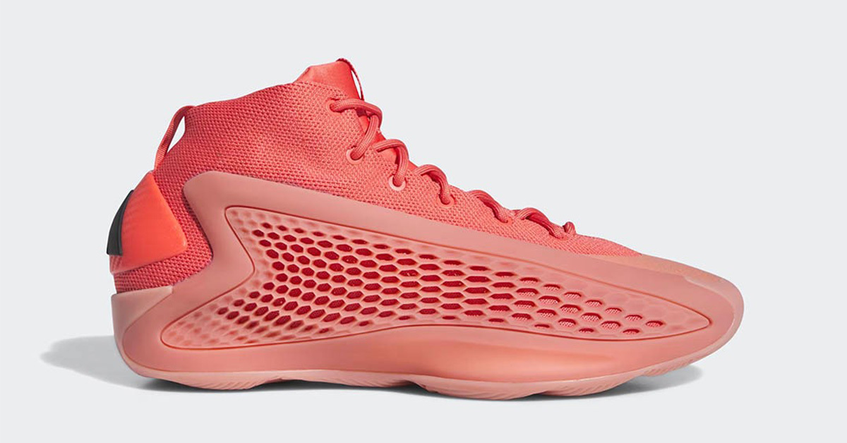 Anthony Edwards' AE 1 erstrahlt in neuem "Coral" Colorway Anthony Edwards' AE 1 erstrahlt in neuem "Coral" Colorway