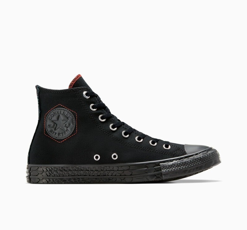 Dungeons & Dragons x Converse Chuck Taylor All Star "Black/Red" | A09886C