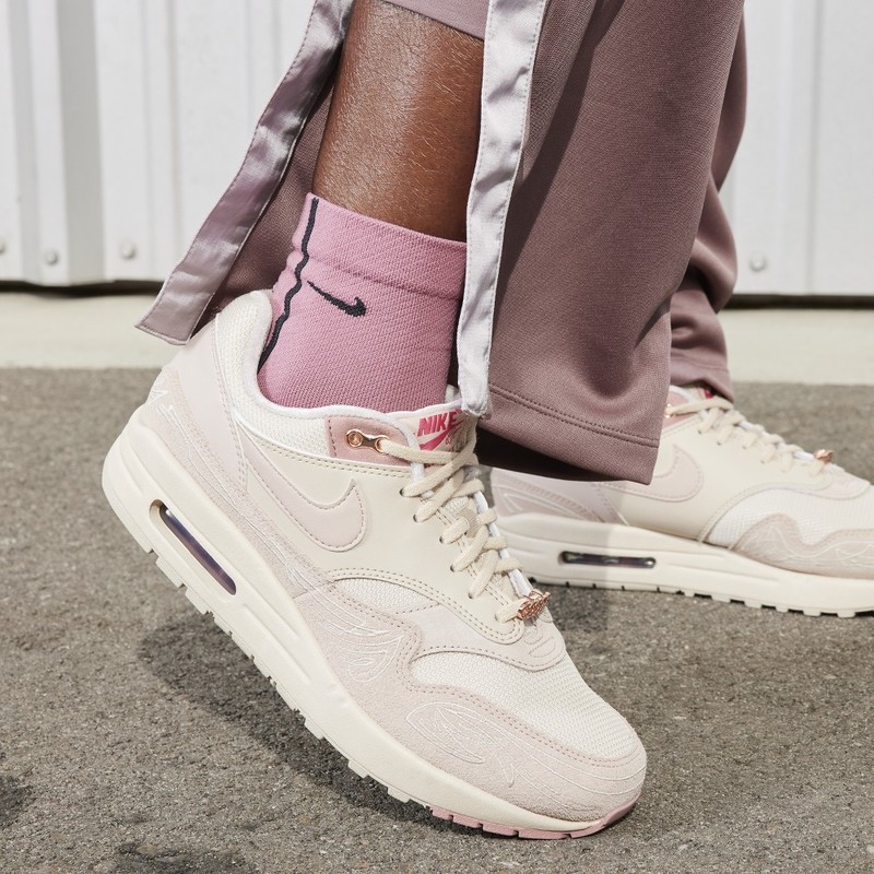 Serena Williams Design Crew x Nike Air Max 1 "Los Angeles" | FN6941-200