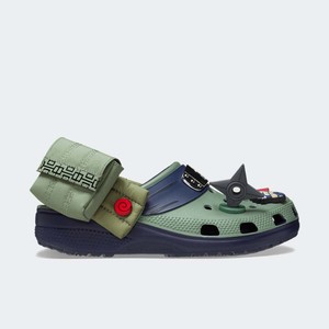 Naruto x Crocs Classic Clog "Kakashi" | 209445-410 Naruto x Crocs Classic Clog "Kakashi" | 209445-410