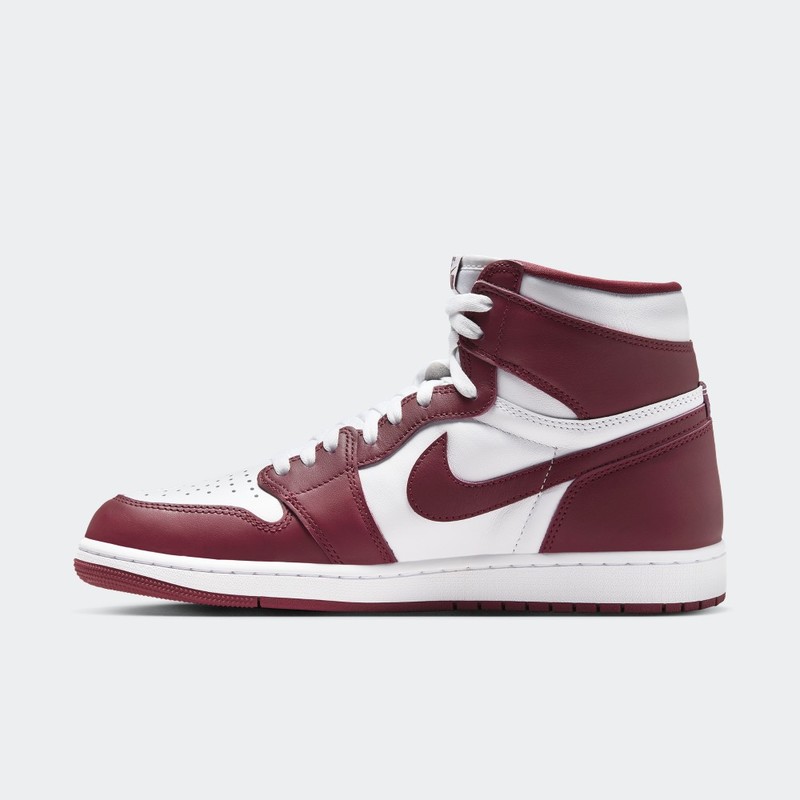 Air Jordan 1 High OG "Team Red" | DZ5485-160
