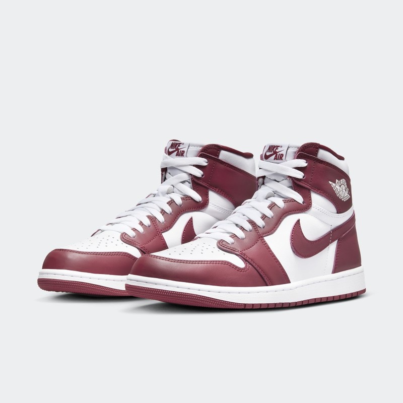 Air Jordan 1 High OG "Team Red" | DZ5485-160