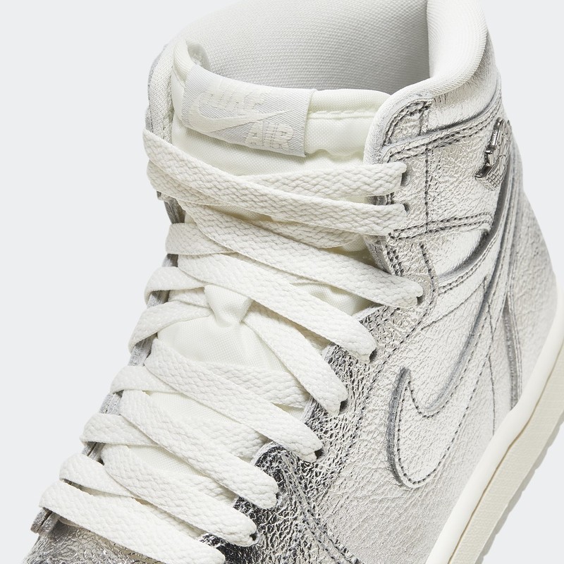 Air Jordan 1 High OG "Chrome" | FN7249-001