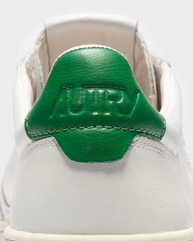 Autry Medalist Low "White/Green" | AULMLL20