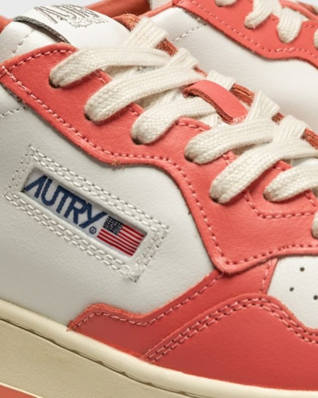 Autry Medalist Low "Lobster" | AULWWB22