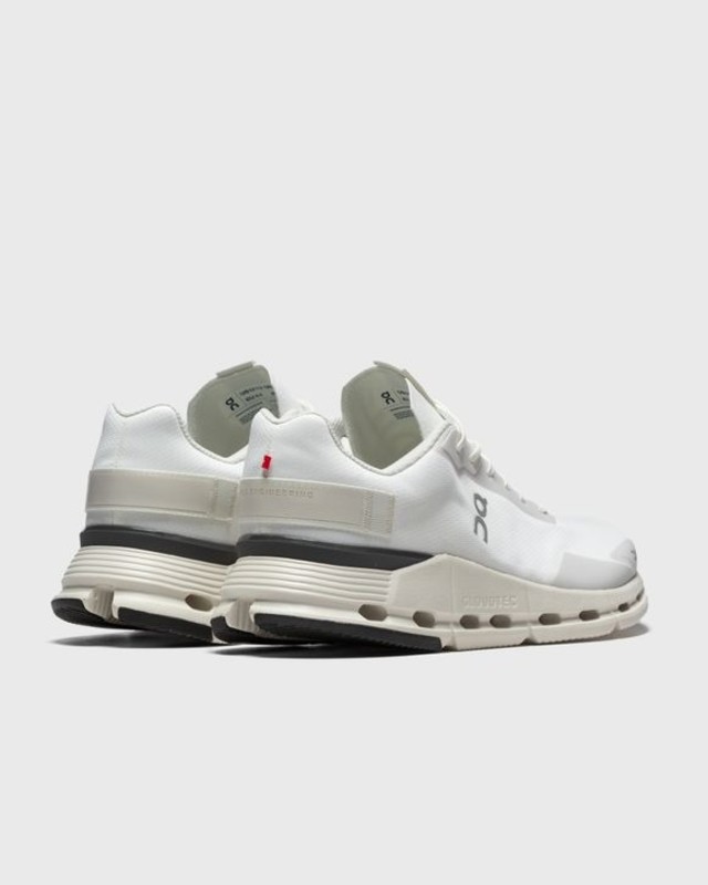 On Cloudnova Form "White Eclipse" | 26.98483