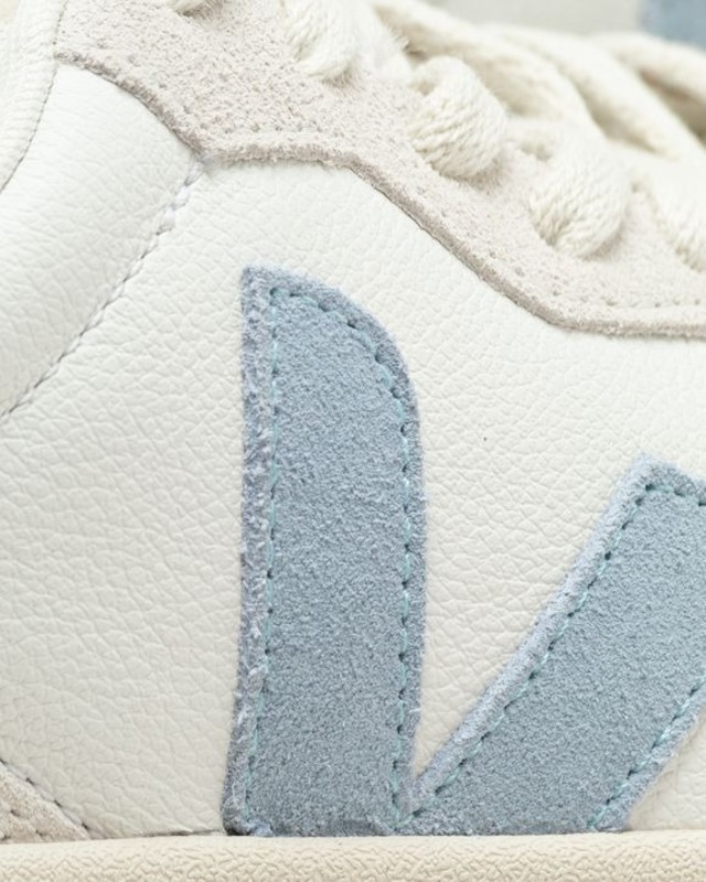 Veja V-90 "White Steel" | VD2003387A
