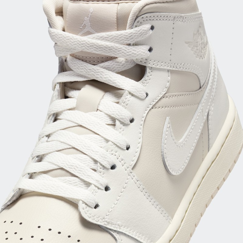 Air Jordan 1 Mid "Light Tan" | BQ6472-201
