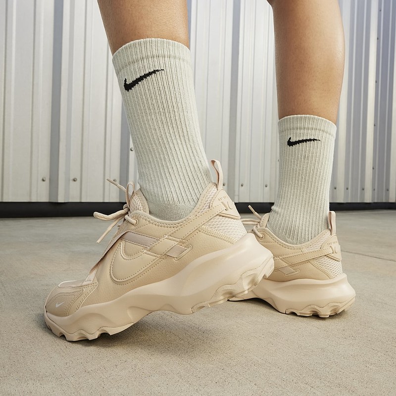 Nike TC 7900 "Sanddrift" | HF1055-133