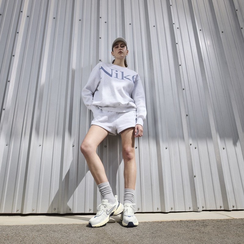Nike V2K Run "Photon Dust" | FD0736-102