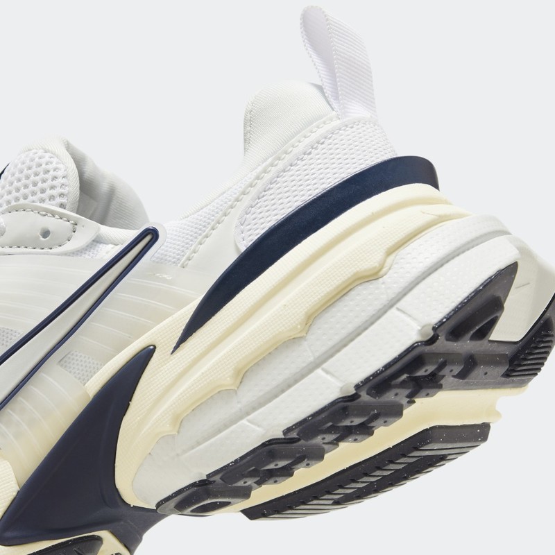 Nike V2K Run "Photon Dust" | FD0736-102
