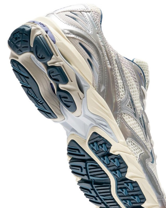 Mizuno Wave Rider 10 "Arctic Ice" | D1GA243101