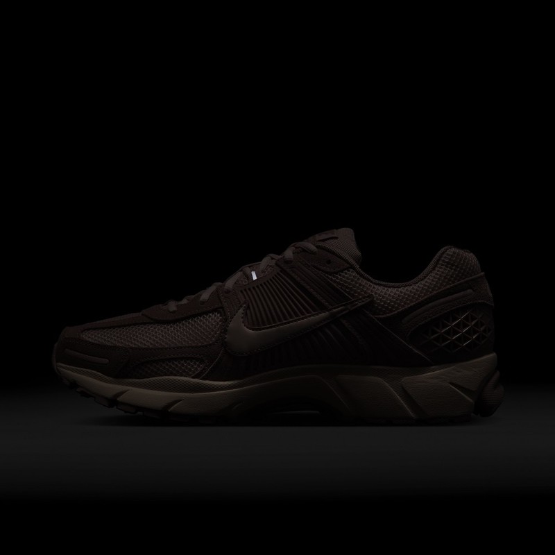 Nike Zoom Vomero 5 "Red Stardust" | HF1553-600
